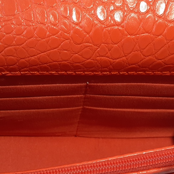 Badgley Mischka Croco Crossbody Bag. Orange. - Picture 11 of 12